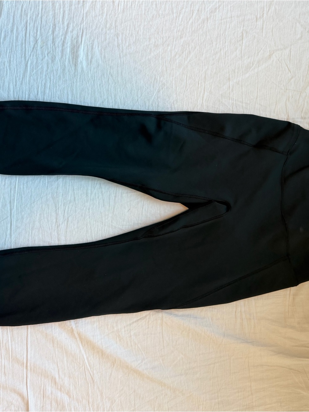 Nike Black Women's Leggings with Mid-Rise Waist (Universa Leggings)